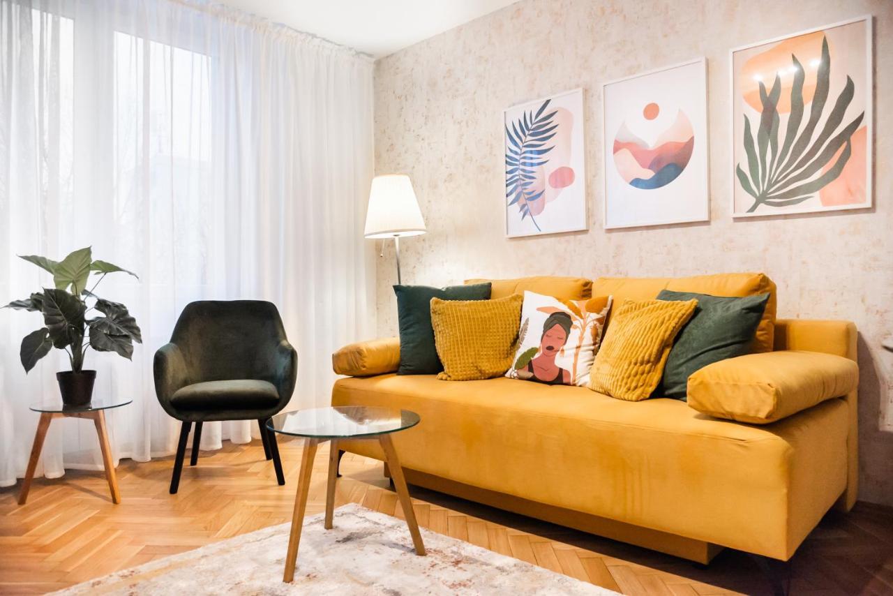Metro Swietokrzyska Boho Aesthetic Apartment Warsaw Exterior photo