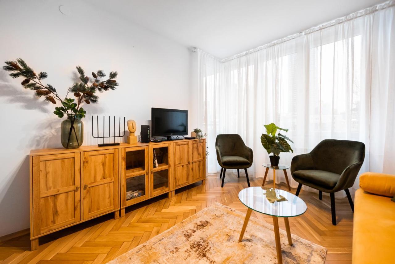 Metro Swietokrzyska Boho Aesthetic Apartment Warsaw Exterior photo